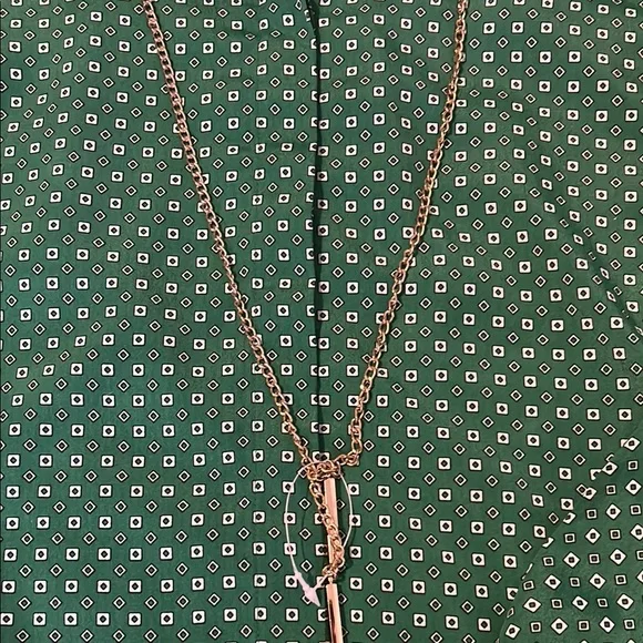 Green Michael Kors dress with Necklace - Picture 3 of 9